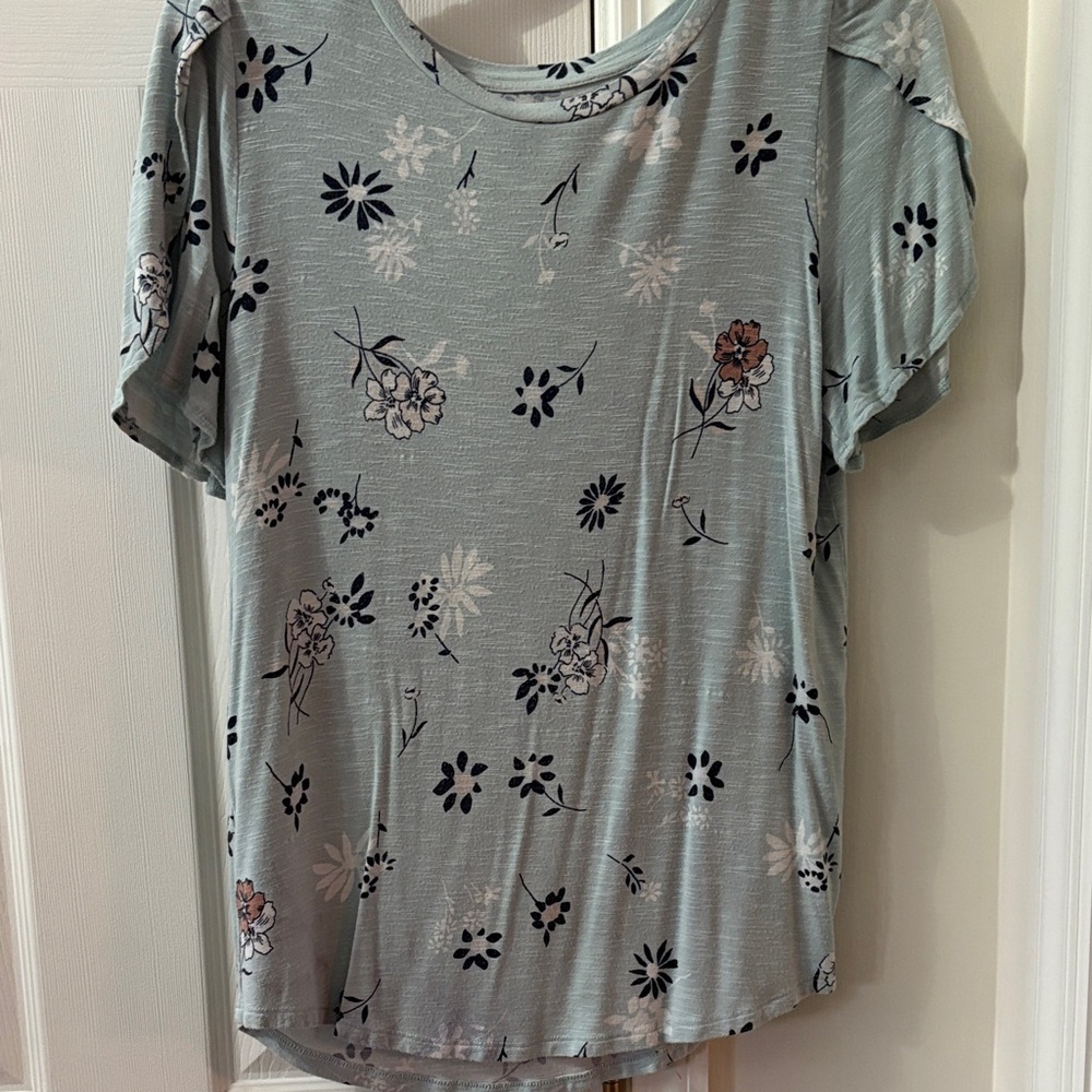 LOFT Floral Print Short Sleeve Top - Gray